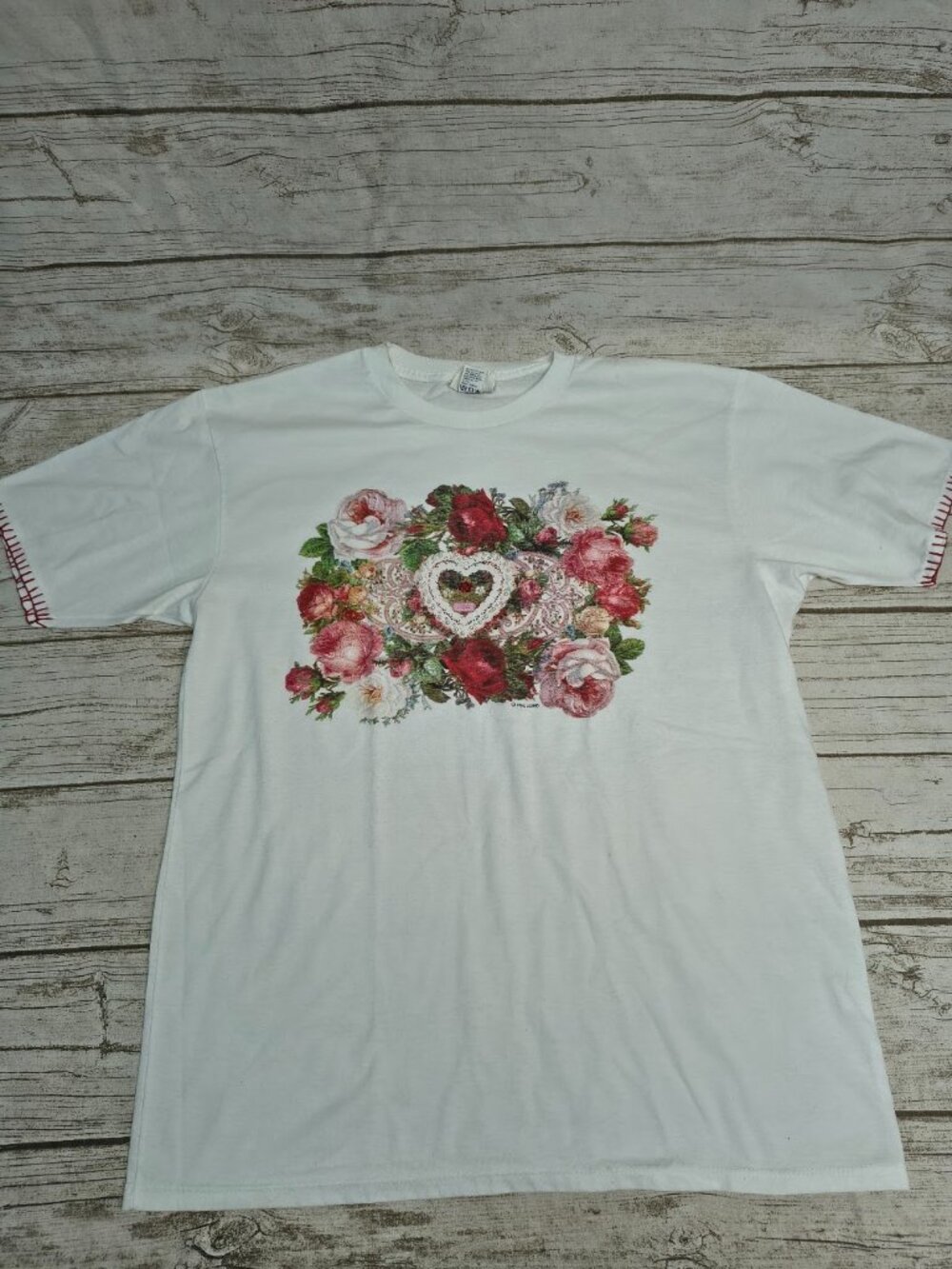Victorian Joys 1993 White Floral Heart Graphic T-Shirt Size Large